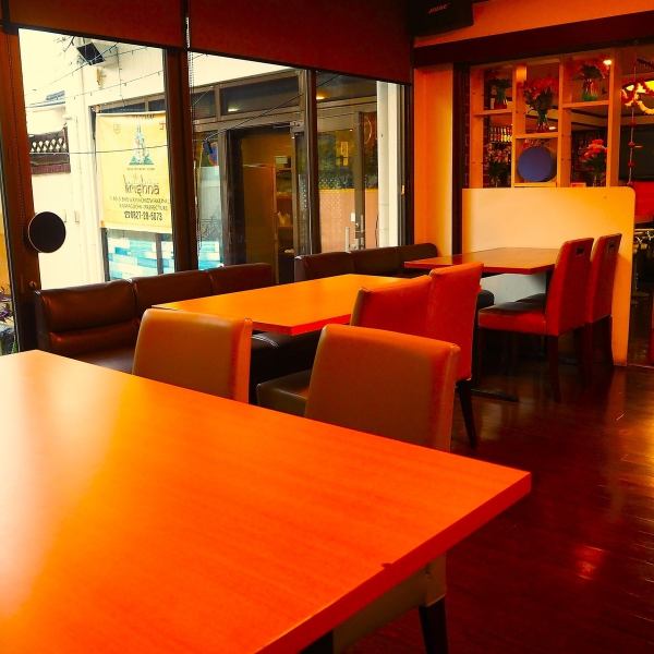 広々とした店内は少人数～大人数での利用に◎岩国でインドカレーを食べるならクリスナへ！！