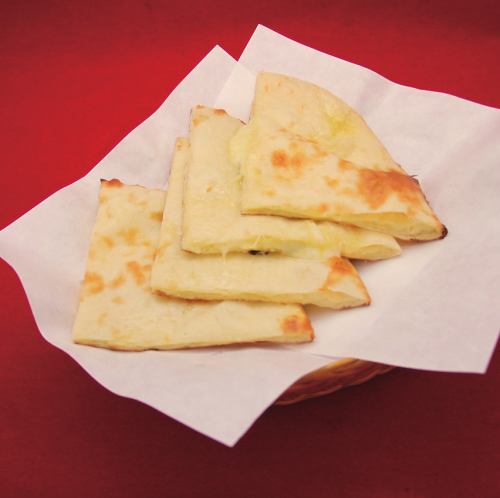 チーズナン