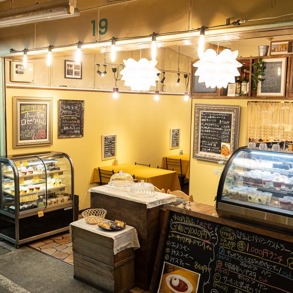 [Italian in Platto Minato Market] Located in Platto Minato Market, which is famous for its surf clams.You can use it for shopping breaks and lunch.Perfect for dates and girls' night out ◎ Please come by all means.