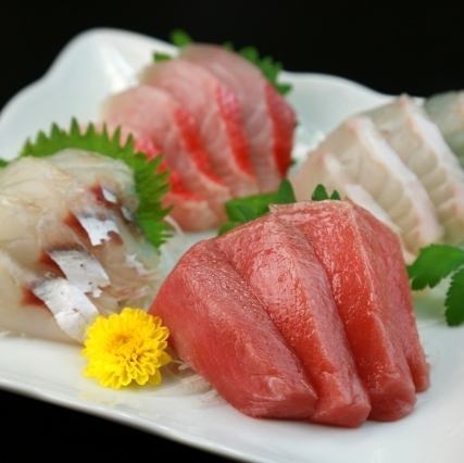 刺身盛り合わせ