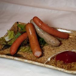 ソーセージ盛り合わせ