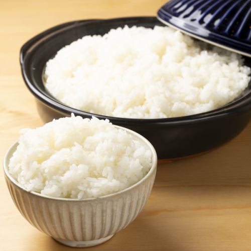 免费补充米饭、味噌汤和泡菜