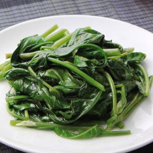 Stir-fried spinach with garlic (seasonal)