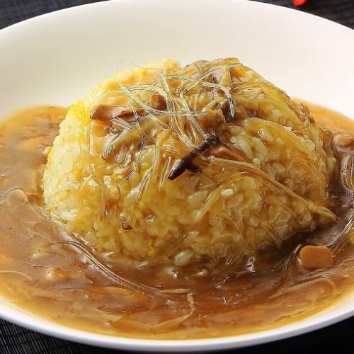 Surah Tan fried rice with shark fin