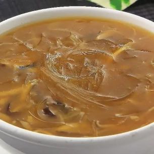 Gomoku shark fin soup