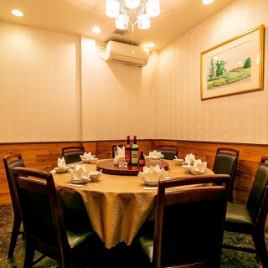 [Private room] A completely private room that can be used by up to 6 people♪ The entire floor can be reserved, so please use it for farewell parties and welcome parties! Yokohama Chinatown All-You-Can-Eat (Private Room)