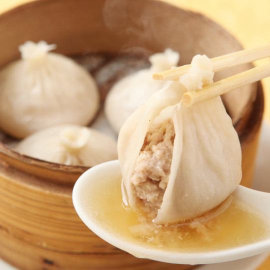 ★No. 6 in popularity★Premium 3 types of Xiaolongbao all you can eat 550 yen + 112 types 2 hours all you can eat 3828 ⇒ 3700 yen (tax included)