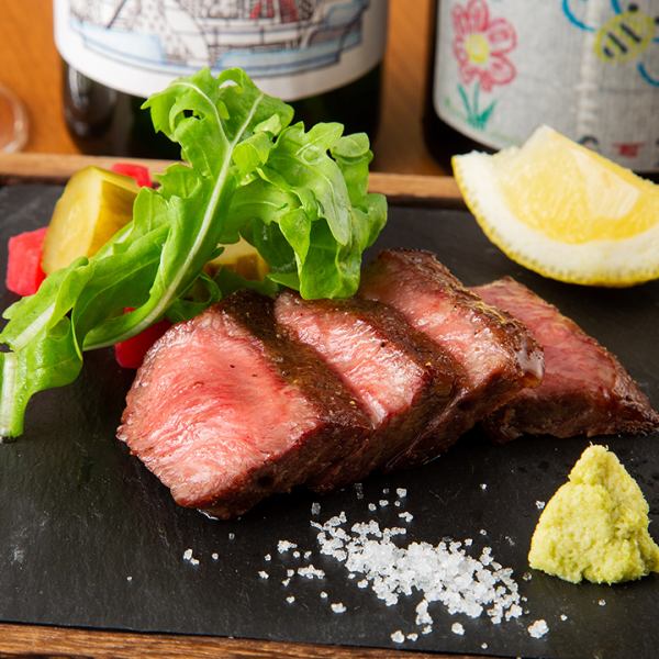 食通を唸らせる特注セラーの熟成肉