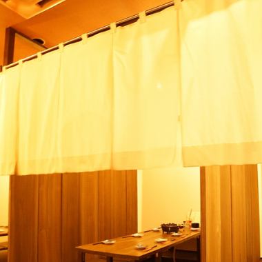 【Half single room】 There are three semi-private rooms in the back of the store.
