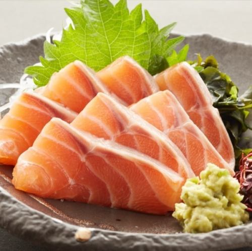 サーモンの刺身