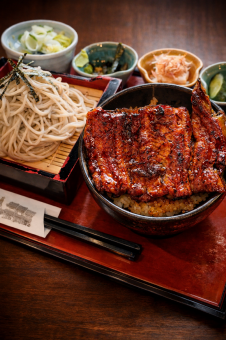 ランチメニュー　【うなぎ飯　3200円】