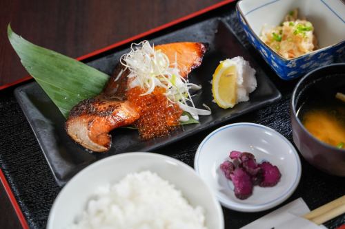 焼魚定食 [鮭・文化鯖・ホッケ] 