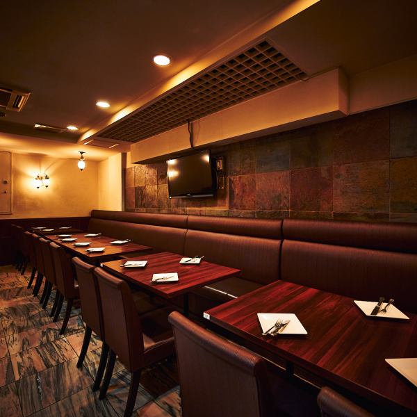 We provide the perfect space and services for group customers.Our spacious interior is designed to comfortably accommodate large groups and can also accommodate private parties, business meetings, and special events.