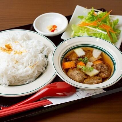 「ハノイ風ブンチャー」で味わう本場の魅力