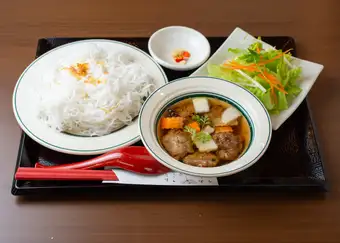 半バインミー + 揚げ春巻き or 生春巻きセット ハノイ風ブンチャー