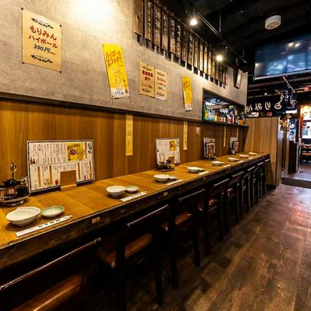 カウンター席もございます。お1人様でもお気軽にお越しください