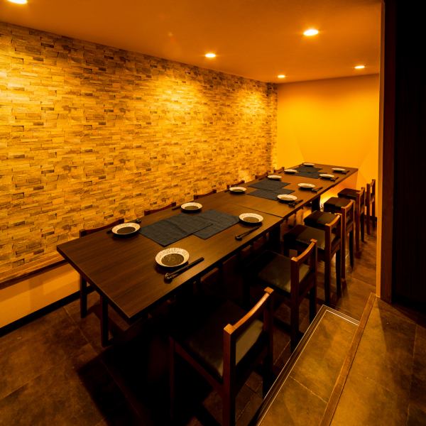 Our restaurant, which boasts Kyushu cuisine and meat, is fully equipped with a variety of private room seats! Supports a wide range of scenes from drinking parties with friends to large-scale banquets such as banquets at work, launch parties, alumni associations, etc. ◎ Private room where you can relax Enjoy your meal and conversation at your seat.Complete private room Semi-private room