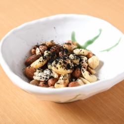 Charcoal smoked mixed nuts (1 serving)