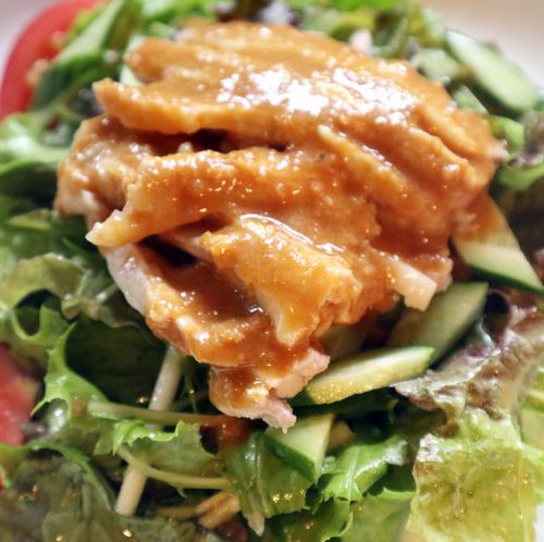 蒸し鶏のサラダ