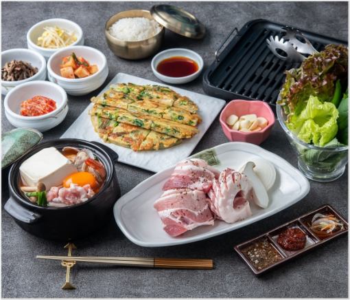 ■4,500 yen ⇒ 4,000 yen ■<All-you-can-drink included> All-you-can-eat course including two types of Samgyeopsal/Soondubu