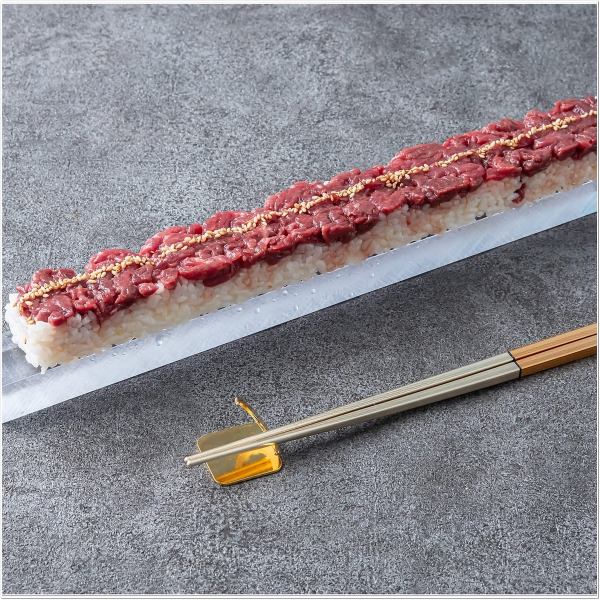 Meat sushi (basashi)