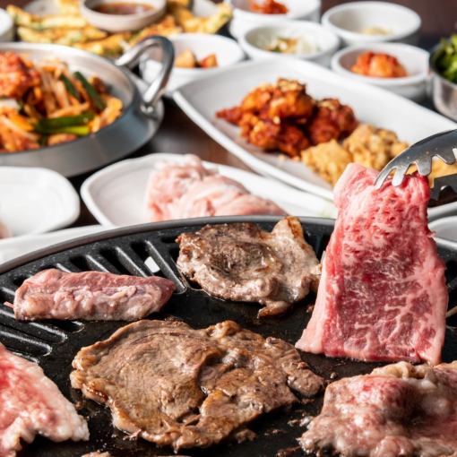 4種牛肉和豬肉烤肉+自選火鍋x韓式標準套餐僅需4,000日元，含無限暢飲5,000日元