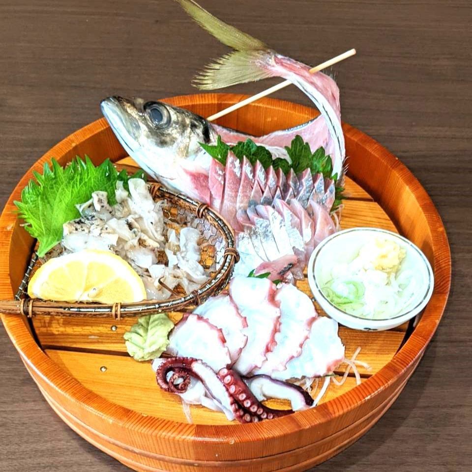 Enjoy fresh seafood directly delivered from the manager's hometown of Yamagata♪