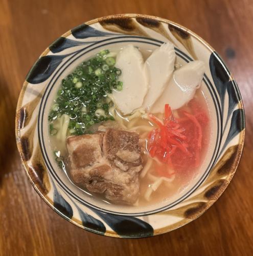 お手頃な沖縄料理を丼・麺・定食でご用意！