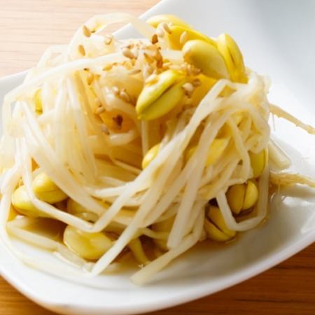 Bean sprouts namul