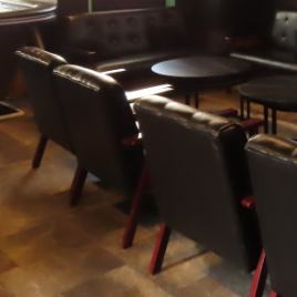 大切な人とのデートにぴったりのお店！2～4名用のソファ席が3つあり、居心地の良い雰囲気が自慢です♪是非お待ちしております。