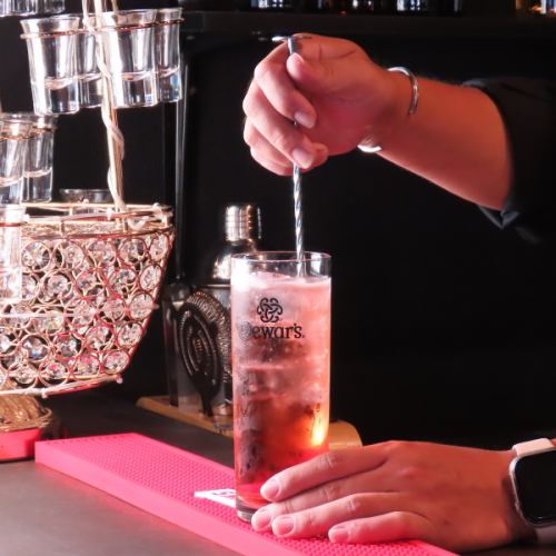 豊富な種類のお酒を取り揃えております。お好みのお酒を探しましょう！1000円(税込)～