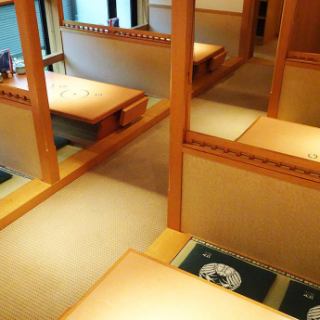礼堂（堀座）1座1～6人（4座×3座、6座×3座）※大厅可预约21人以上（最多30人）