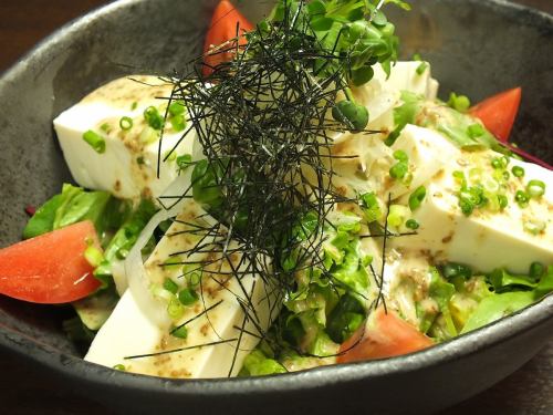 豆腐サラダ