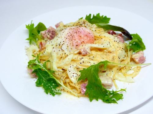 Country-style carbonara with soft-boiled egg