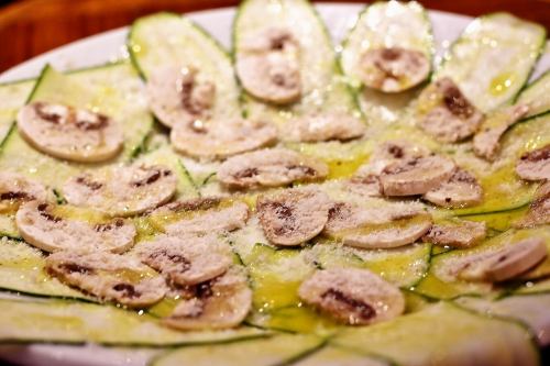 Carpaccio of zucchini and mushrooms