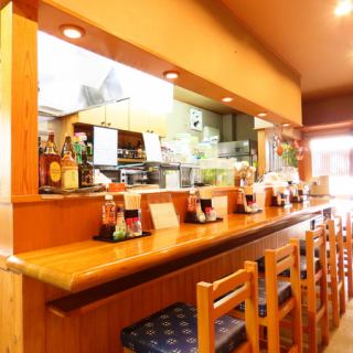[Counter seats are available] Single customers are welcome! Please use this restaurant for a variety of occasions, such as a quick drink after work or a meal with friends.
