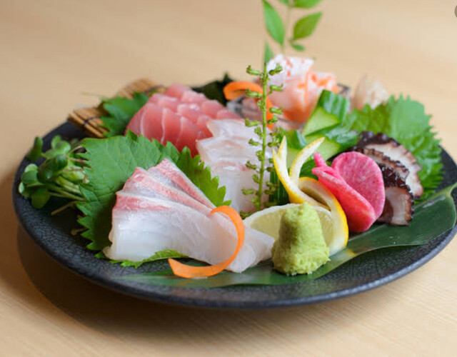 Seasonal fresh fish is recommended★Horigotatsu seating available♪
