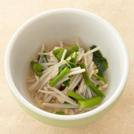 欧班才:煮欧芹蘑菇配鸡蛋