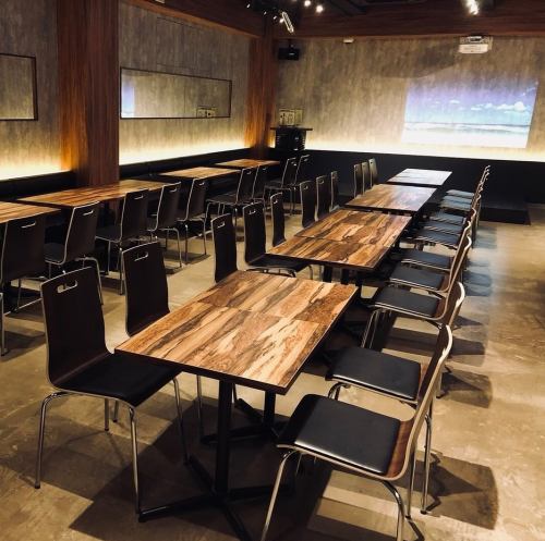[3rd floor ◎ charter only] The 3rd floor charter floor can be used by 30 people or more!Equipped with a projector, stage, and microphone, it is ideal for banquets and launches!