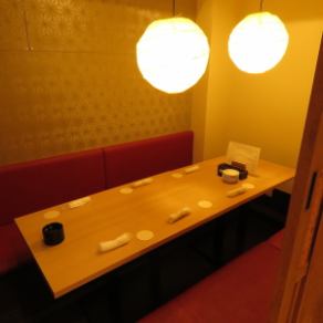 【2층◎일본식 개인실】침착한 세련된 공간에서 연회는 어떻습니까?6명 개인실의 준비도 있습니다.