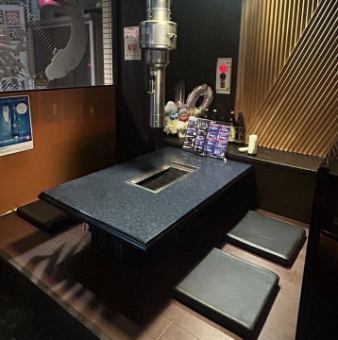 ゆったり座れる掘りごたつ♪店長と仲良くなれる特等席かも！？☆