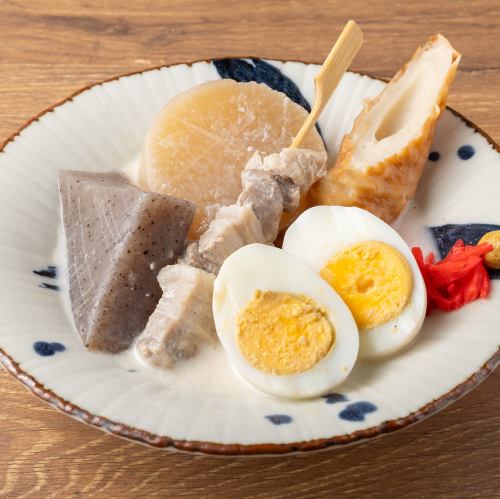 【唯一無二】濃厚な旨みが染み渡る!名物!黒豚骨おでん