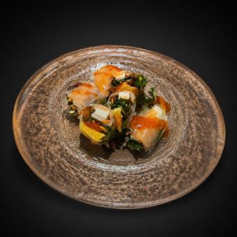 季節のフルーツとクリームチーズの生春巻き