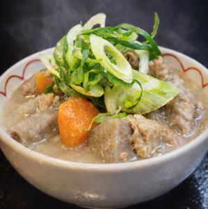 塩モツ煮込み