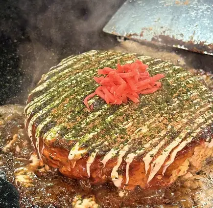 我们最受欢迎和最推荐的“铁板烧套餐”(仅限餐点)2,790日元(含税),共9道菜