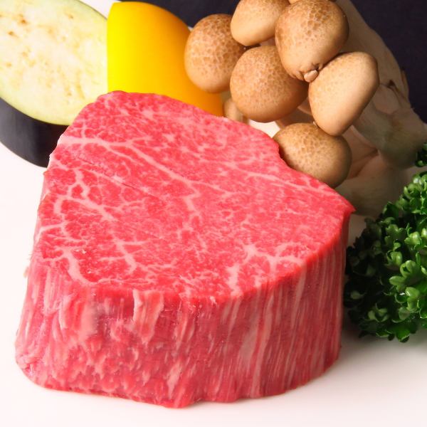【特色菜】严选夏多布里安牛排...5,000日元 *由于部位稀有，预约有限