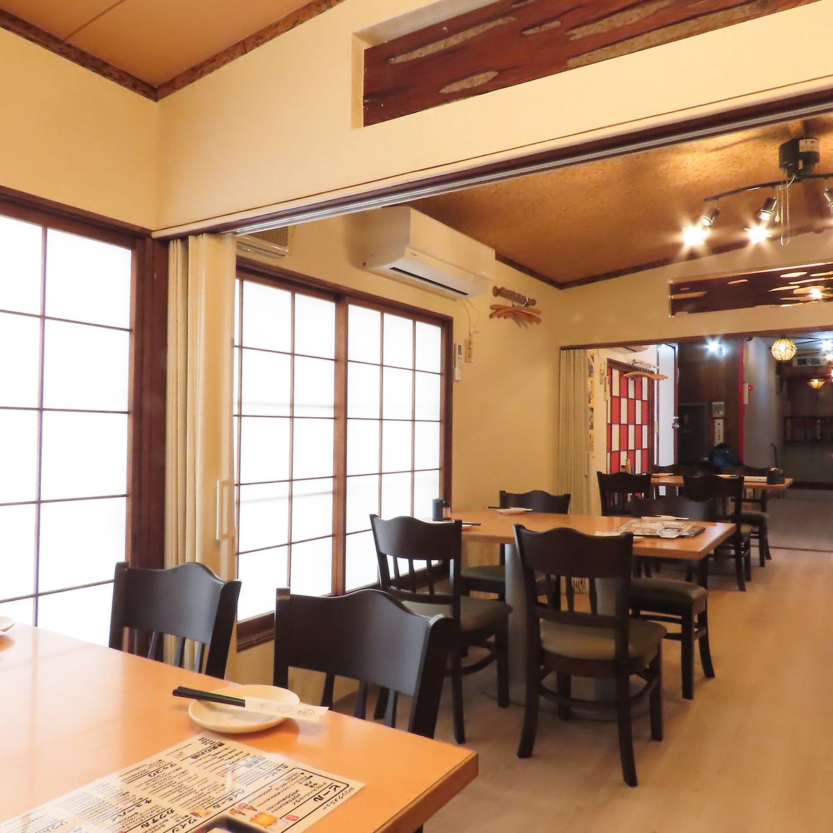 大人数での貸し切りも受け付けておりますので、お気軽にご相談を