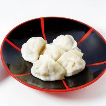 点心師が皮から作った水餃子5個