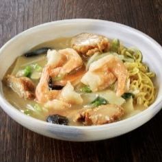 スペシャル五目焼きそば(白湯味)
