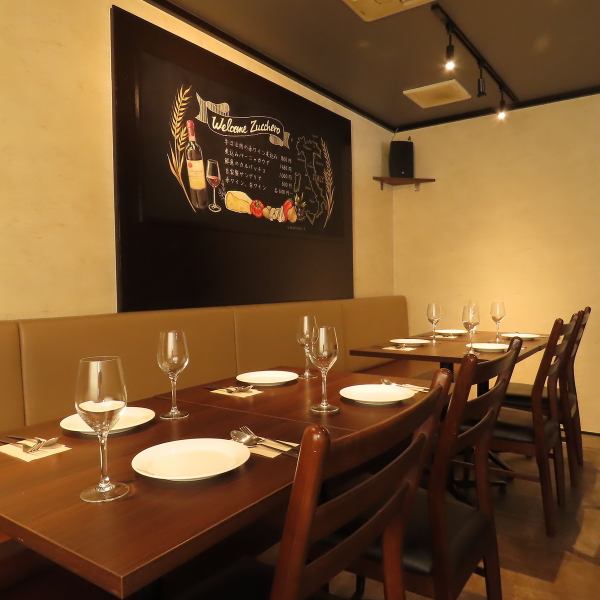 We strive to create a homely and relaxing atmosphere!The interior has a calming atmosphere, so you can enjoy your meal in a comfortable space.There are many table seats for two people, so it is recommended for dates and anniversaries.Enjoy authentic Italian cuisine using carefully selected fresh ingredients.